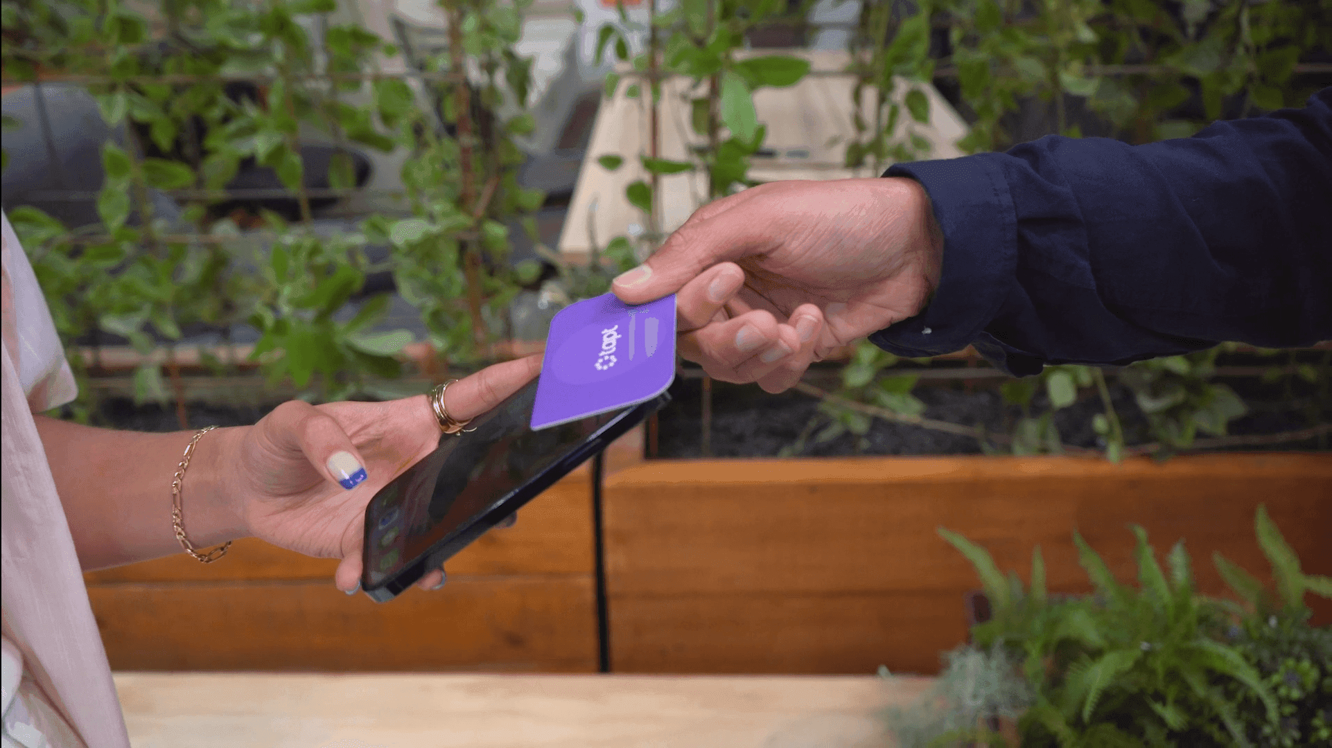 Connecting Your Card To The Tapt App: Access Your Digital Identity – VOCOW